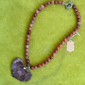 HEART Statement Pendant Necklace in 19KP, Marbled Red, Large Beads